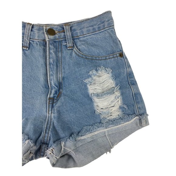 Log On HIgh Rise Light Wash Distressed Shorts Size Small - Picture 4 of 8